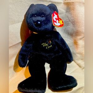 The End Beanie. NWT and Tush tag. Mint condition.